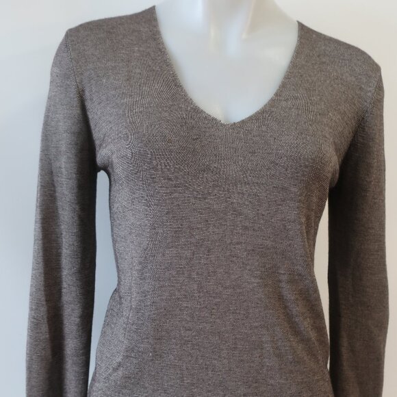 Womens Akris Dark Brown Taupe Cashmere Silk V-Neck Pullover Sweater 8 - Picture 3 of 12